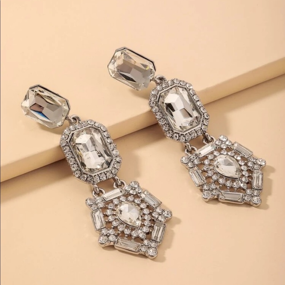 New 925 Silver Dangle Diamond Earrings - Picture 3 of 3